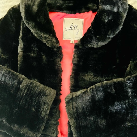 Milly elegant and chic faux fur short coat with exquisite silk lining. Size S - Picture 2 of 6
